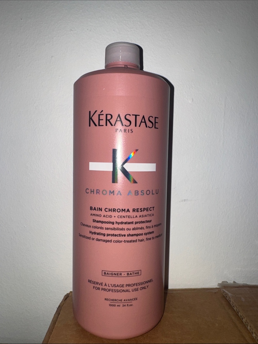 Kerastase Chroma Absolu Pink Shampoo Bottle